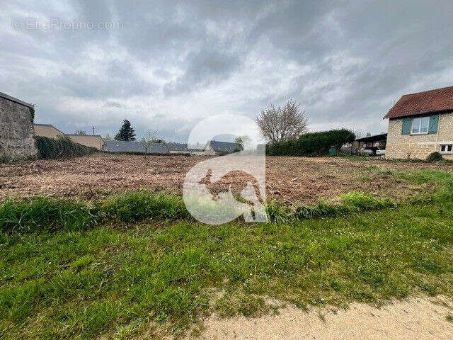 Terrain à SOISSONS