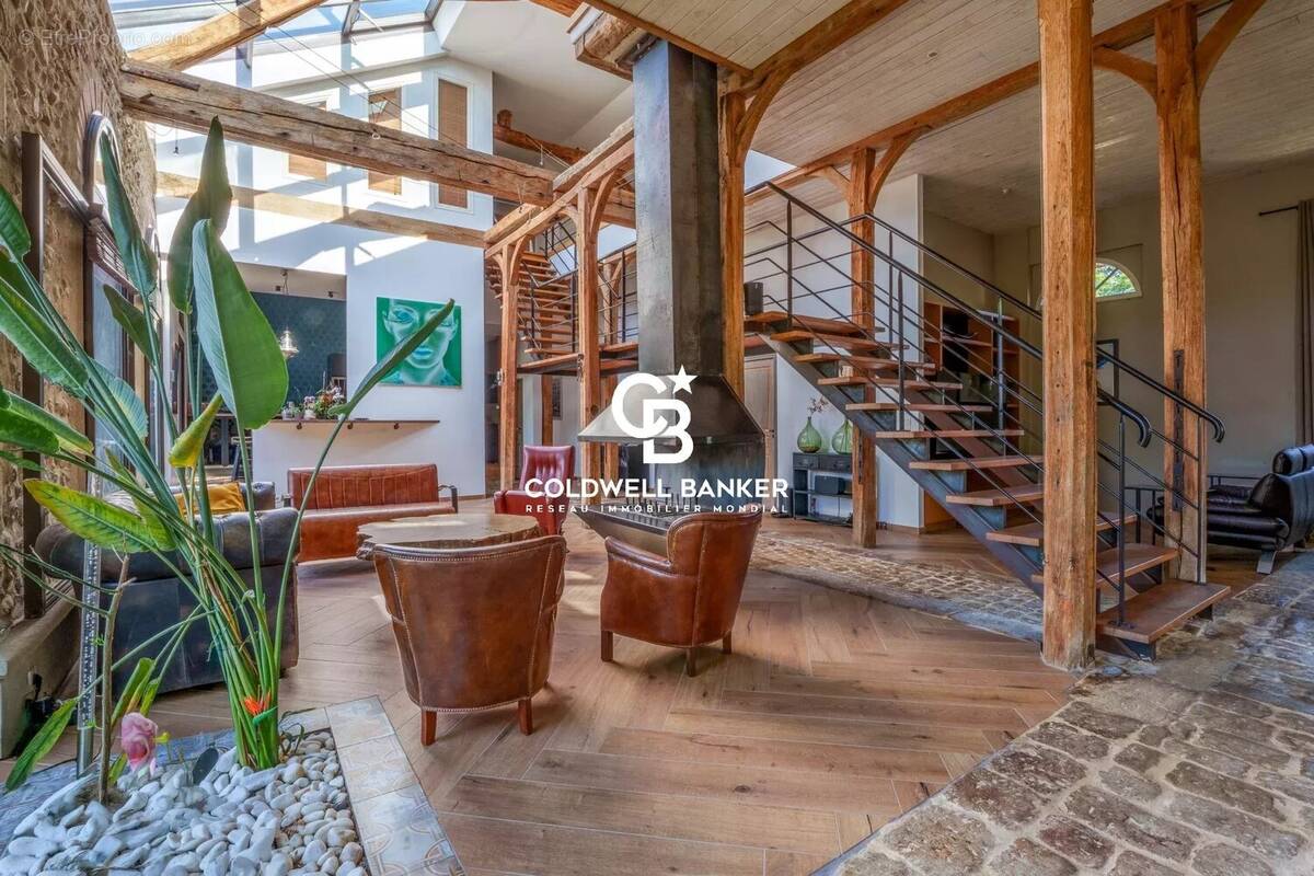 Maison à VERNOU-SUR-BRENNE