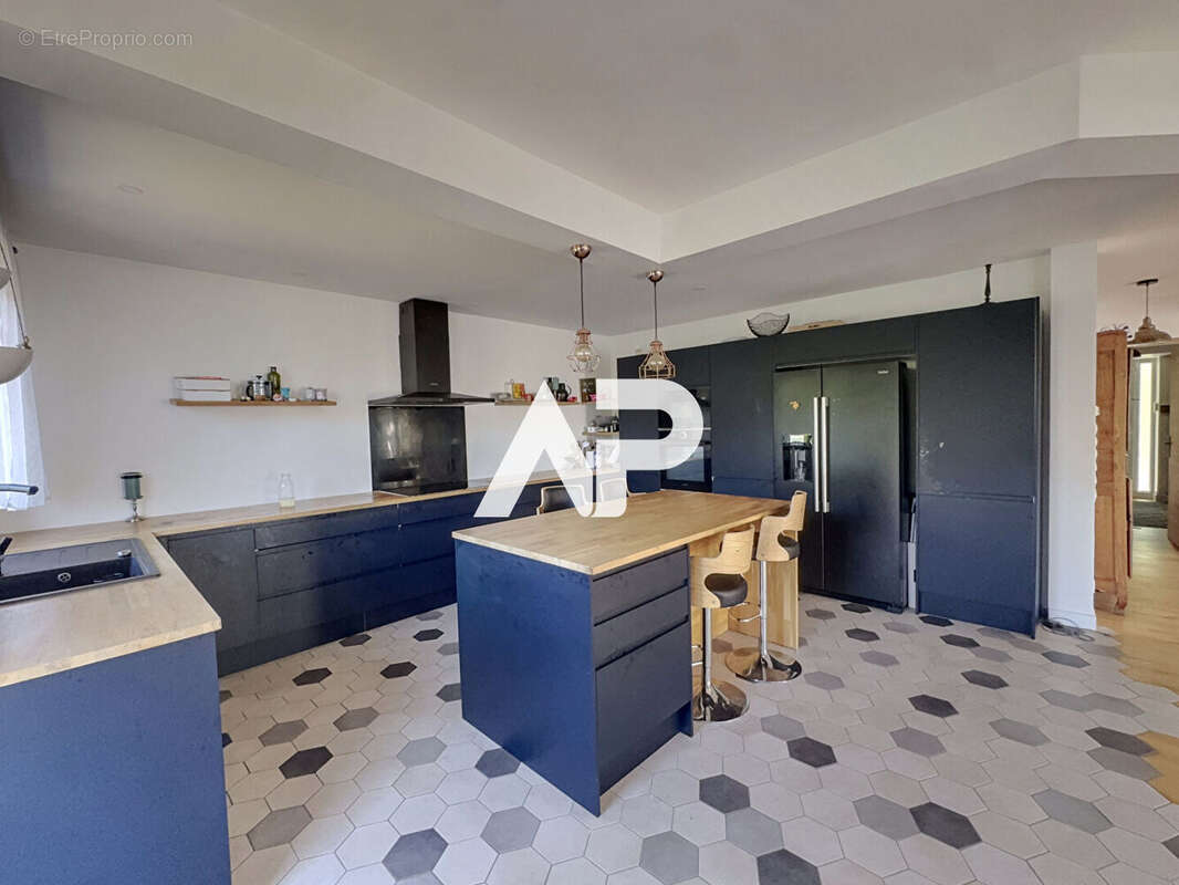 Maison à MONTMORENCY