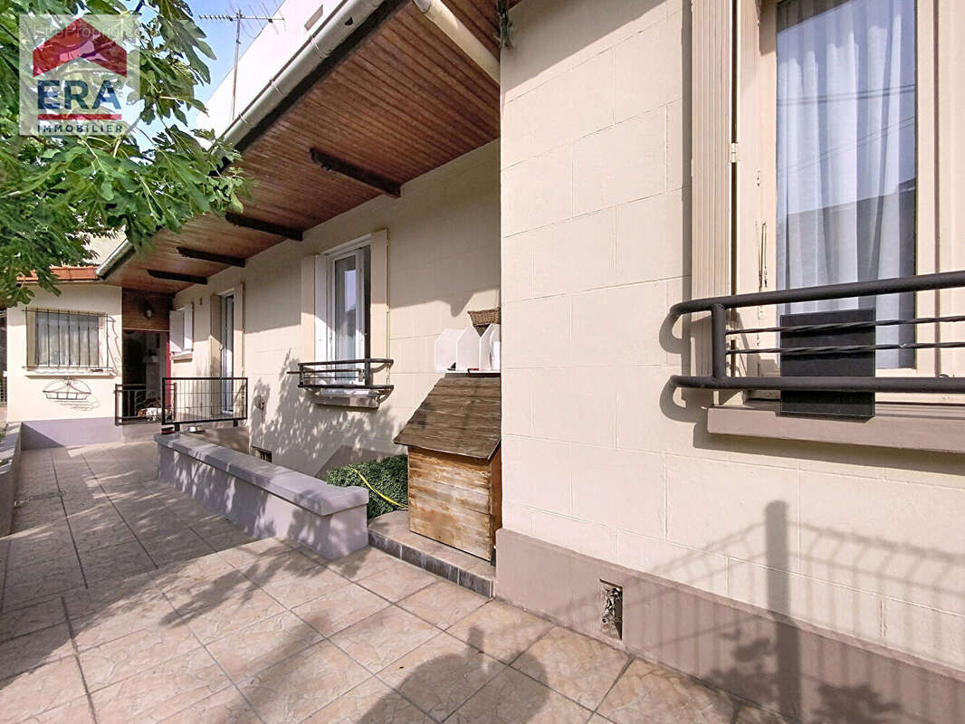 Maison à IVRY-SUR-SEINE