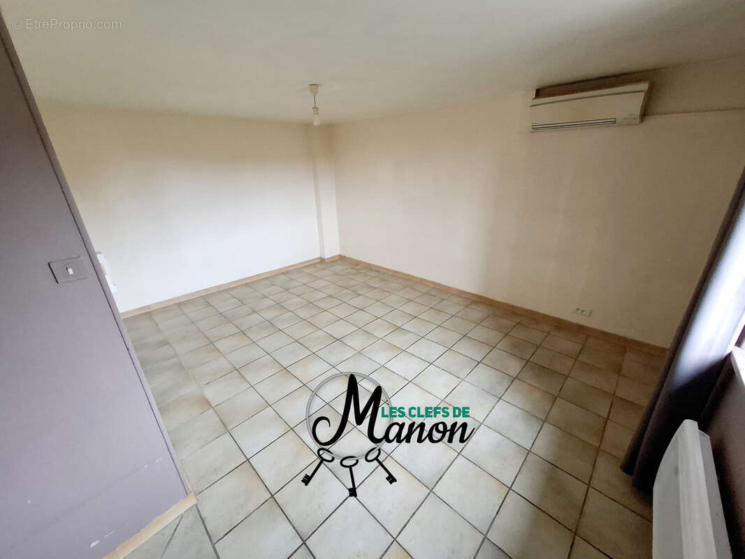 Maison à SAINT-LEGER-LA-MONTAGNE