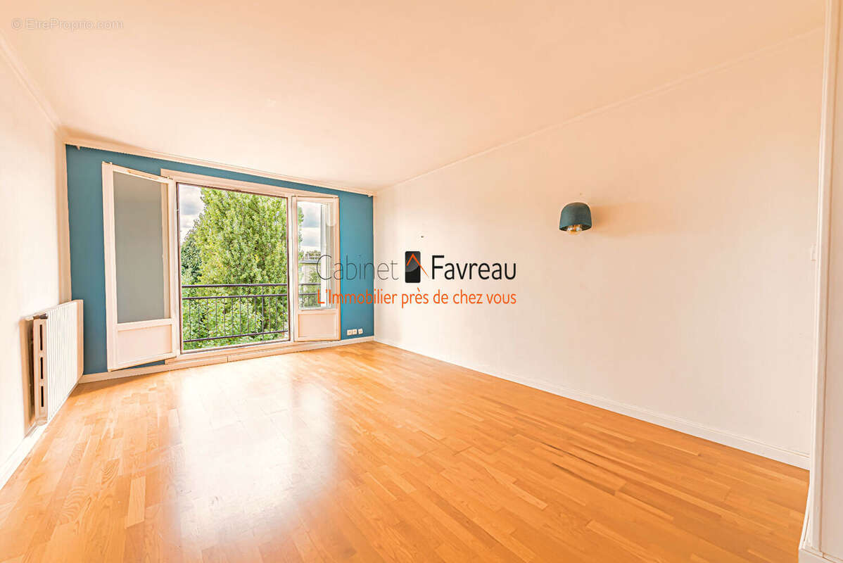 Appartement à L&#039;HAY-LES-ROSES