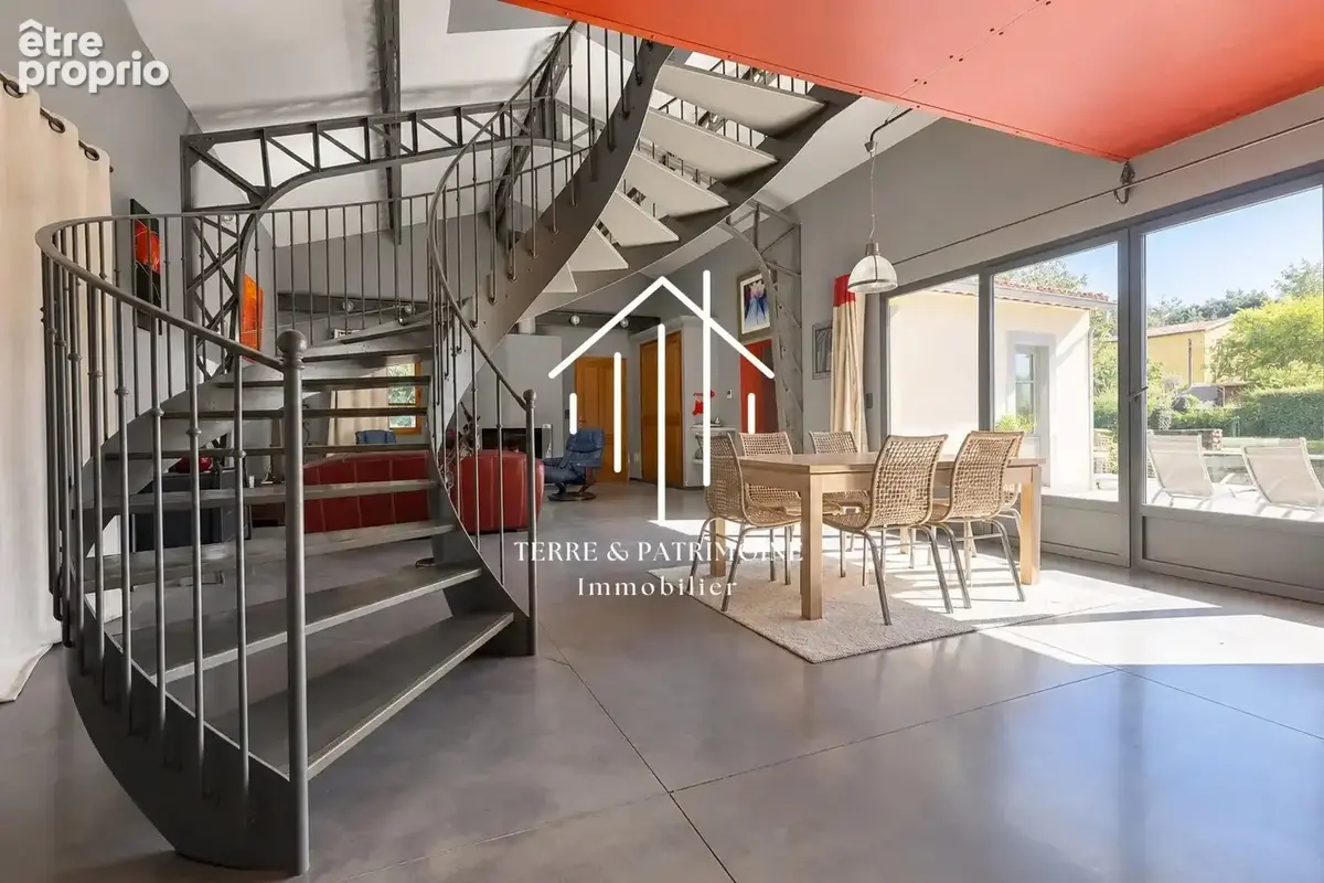 Maison de caractère aux accents provençaux – Volumes, charme et confort moderne - photo 3
