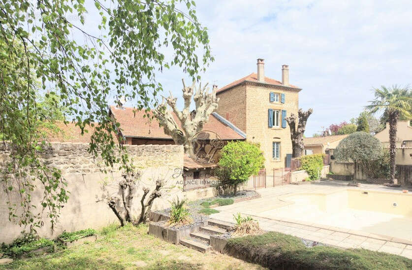 Maison à CHANTEMERLE-LES-BLES
