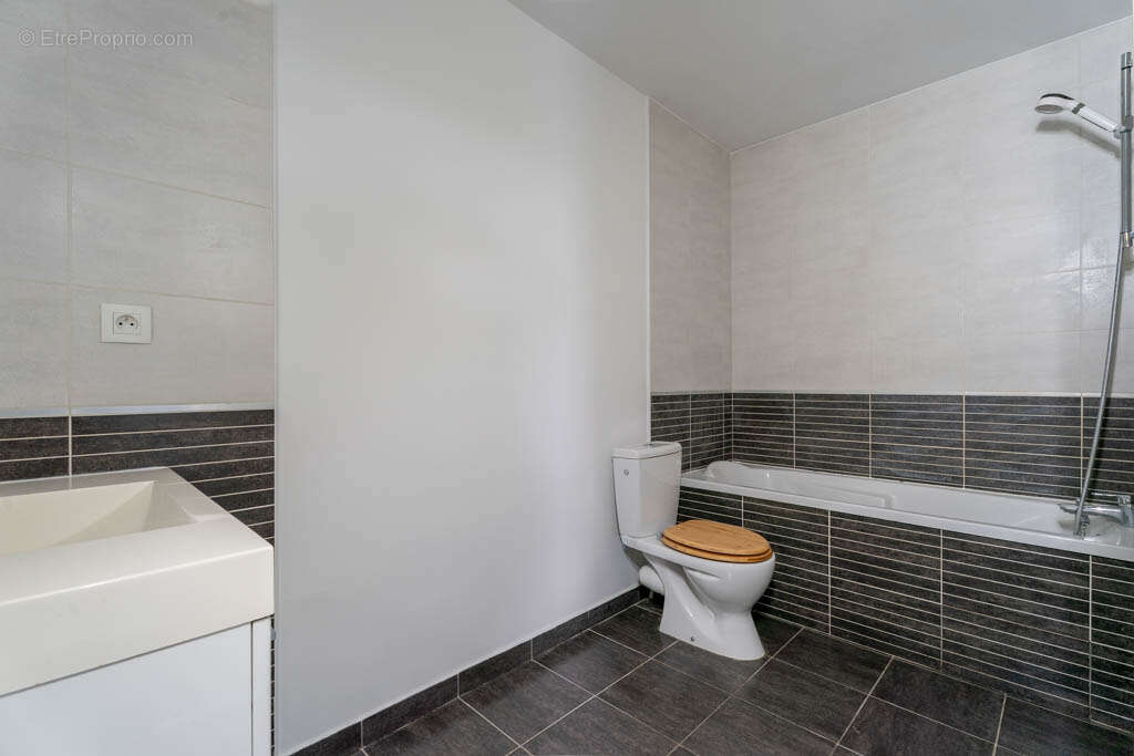 Appartement à LYON-9E