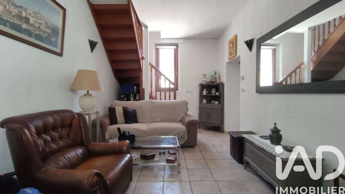 Photo 2 - Maison à MARSEILLE-15E