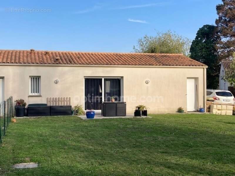 Maison à YVES