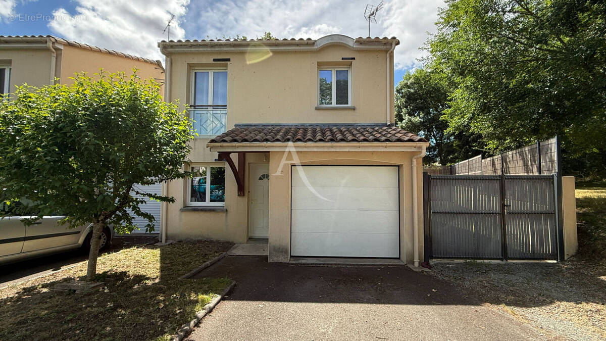 Maison à LA ROCHE-SUR-YON