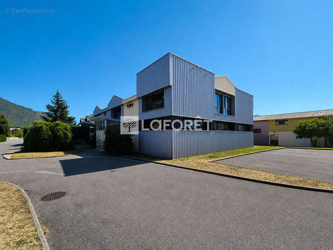 Appartement Barby 1 pièce(s) 708.10 m2 - photo 11