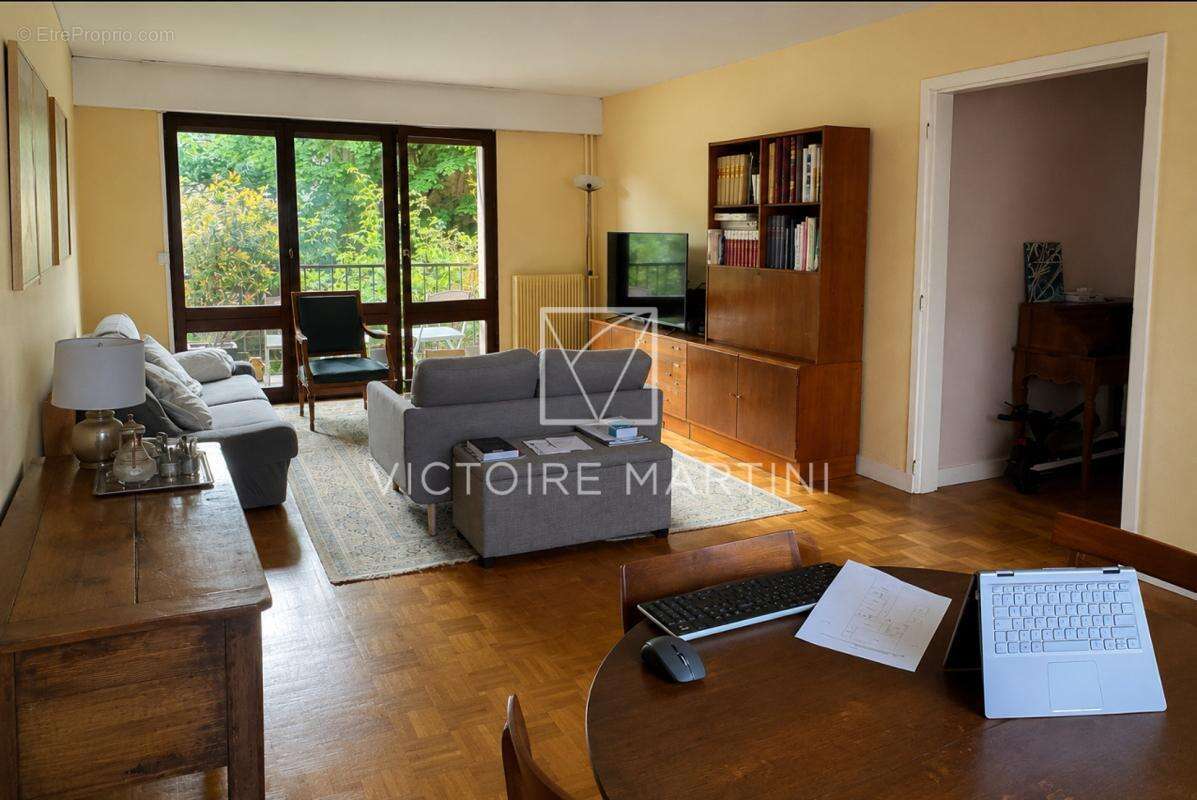 Appartement à VILLE-D'AVRAY