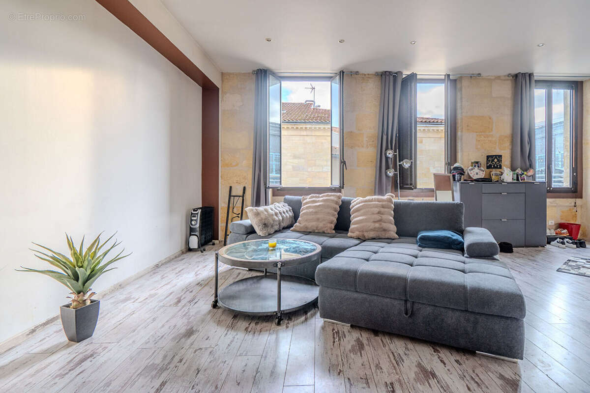 Appartement à BORDEAUX