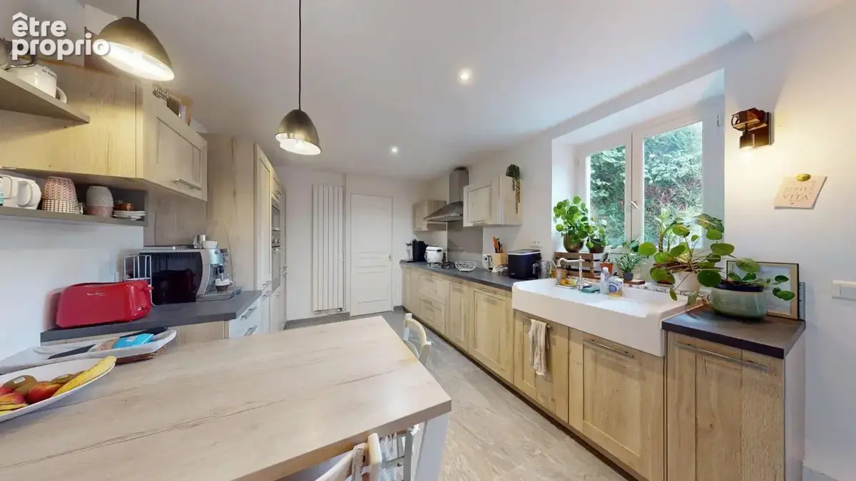 Maison de caractère sur terrain de 510m² en centre-ville - photo 3