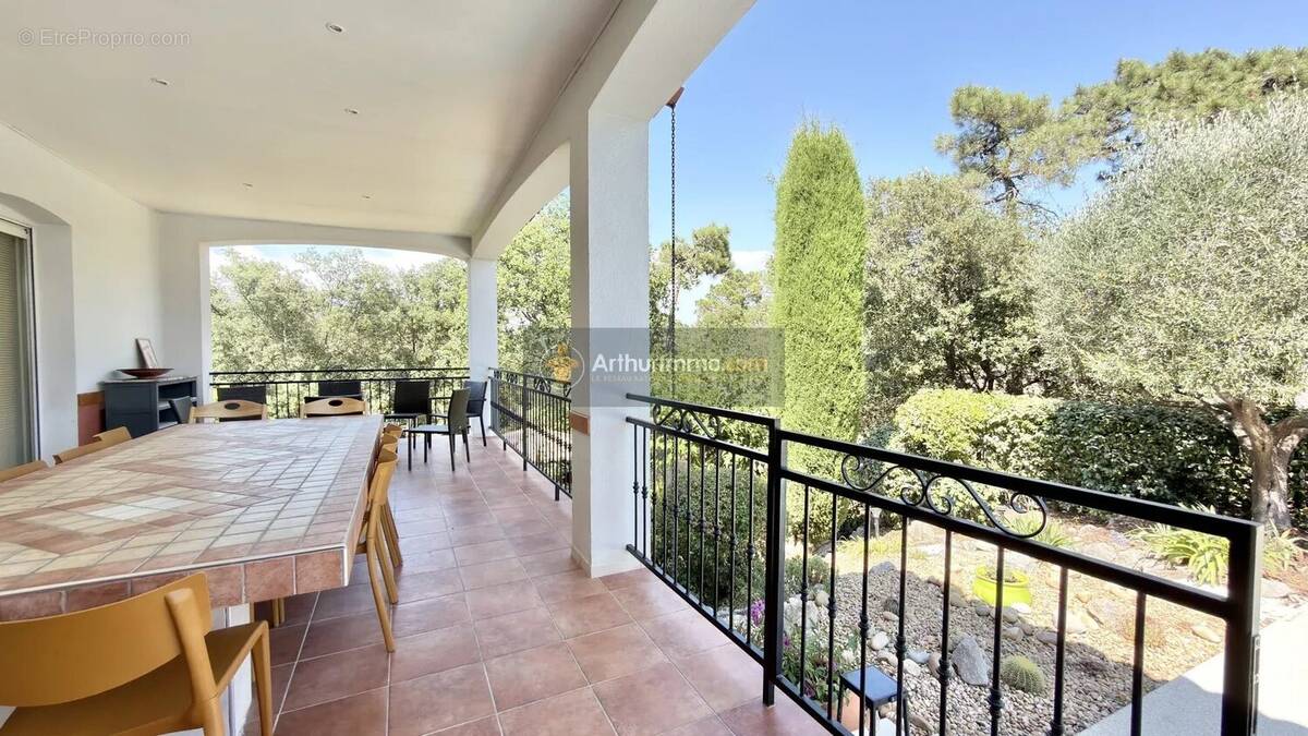 Maison à FREJUS