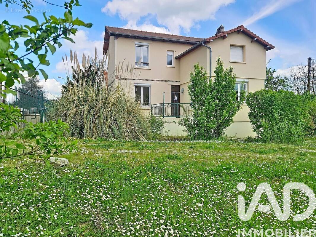 Photo 1 - Maison à CEZY