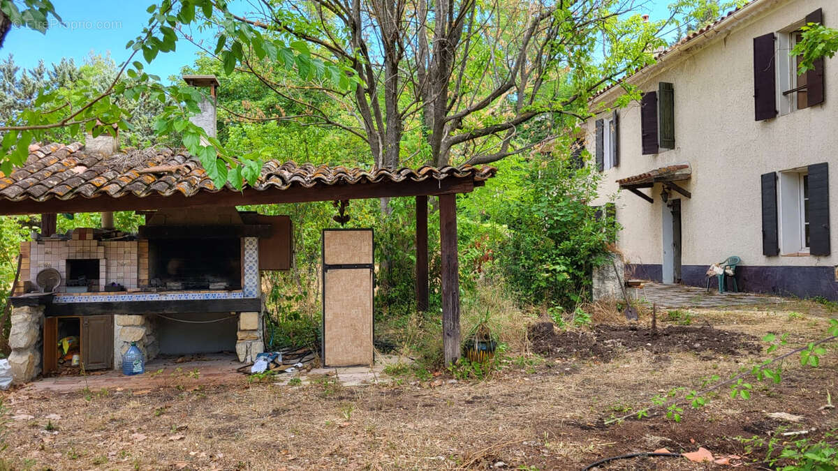Maison à LE CASTELLET
