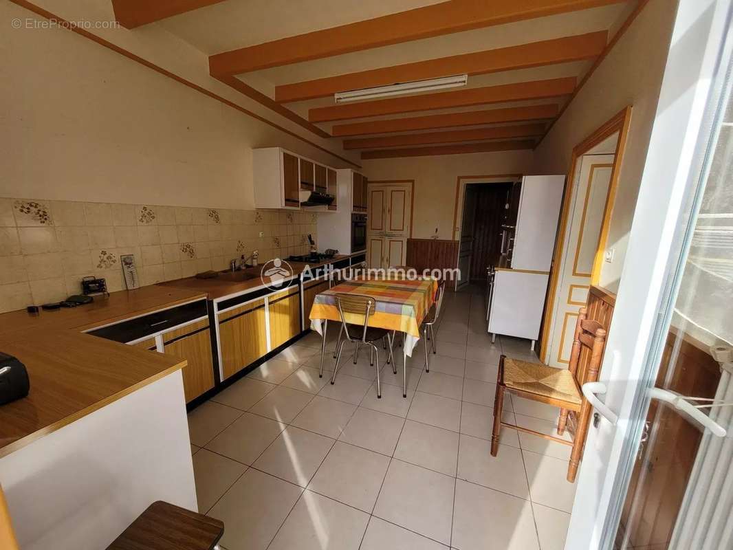 Maison à BERNAY-SAINT-MARTIN