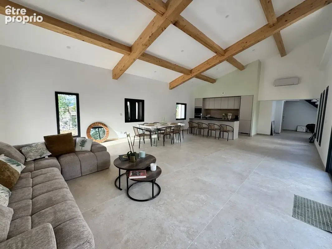 Propriété de prestige avec deux habitations indépendantes   Fort potentiel d’investissement - photo 4