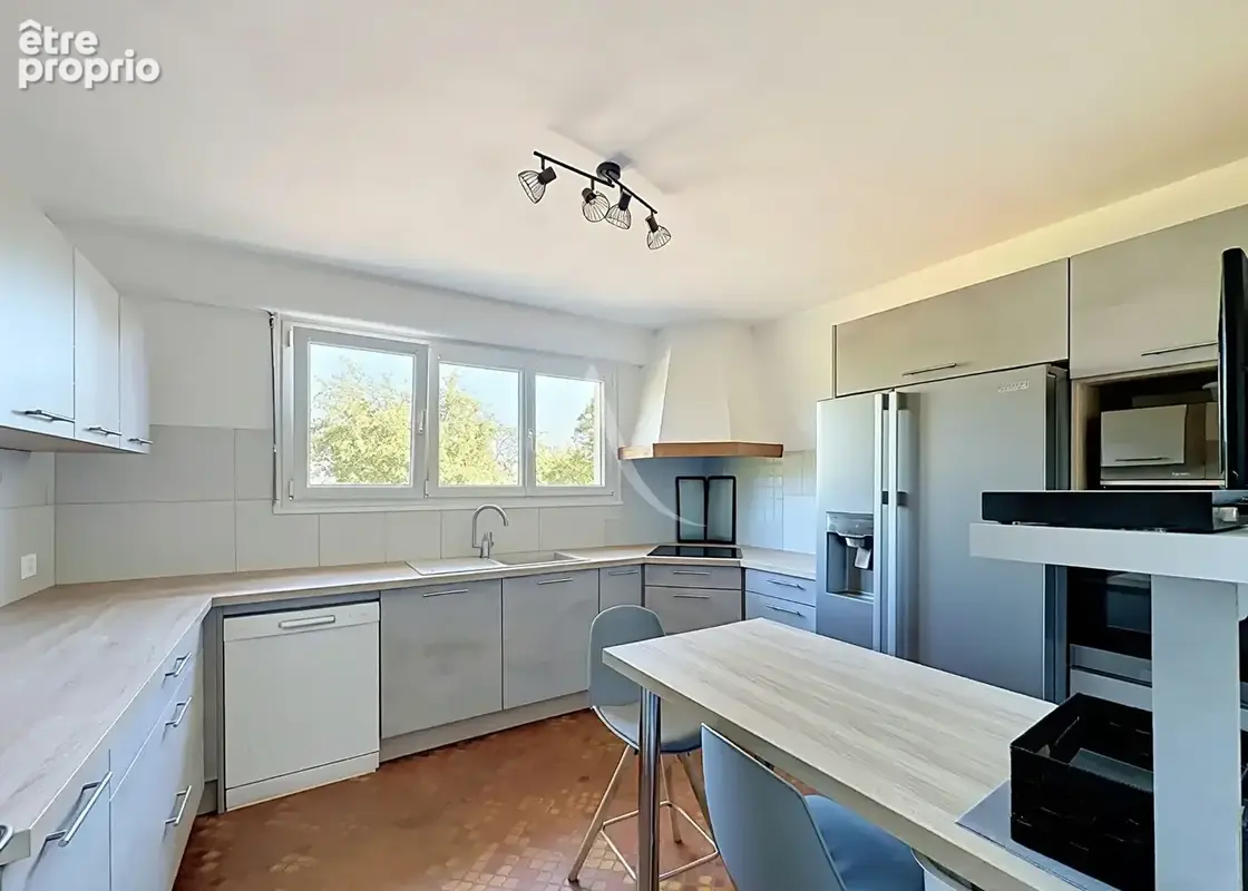 A saisir : maison centre ville de Baugé - photo 2