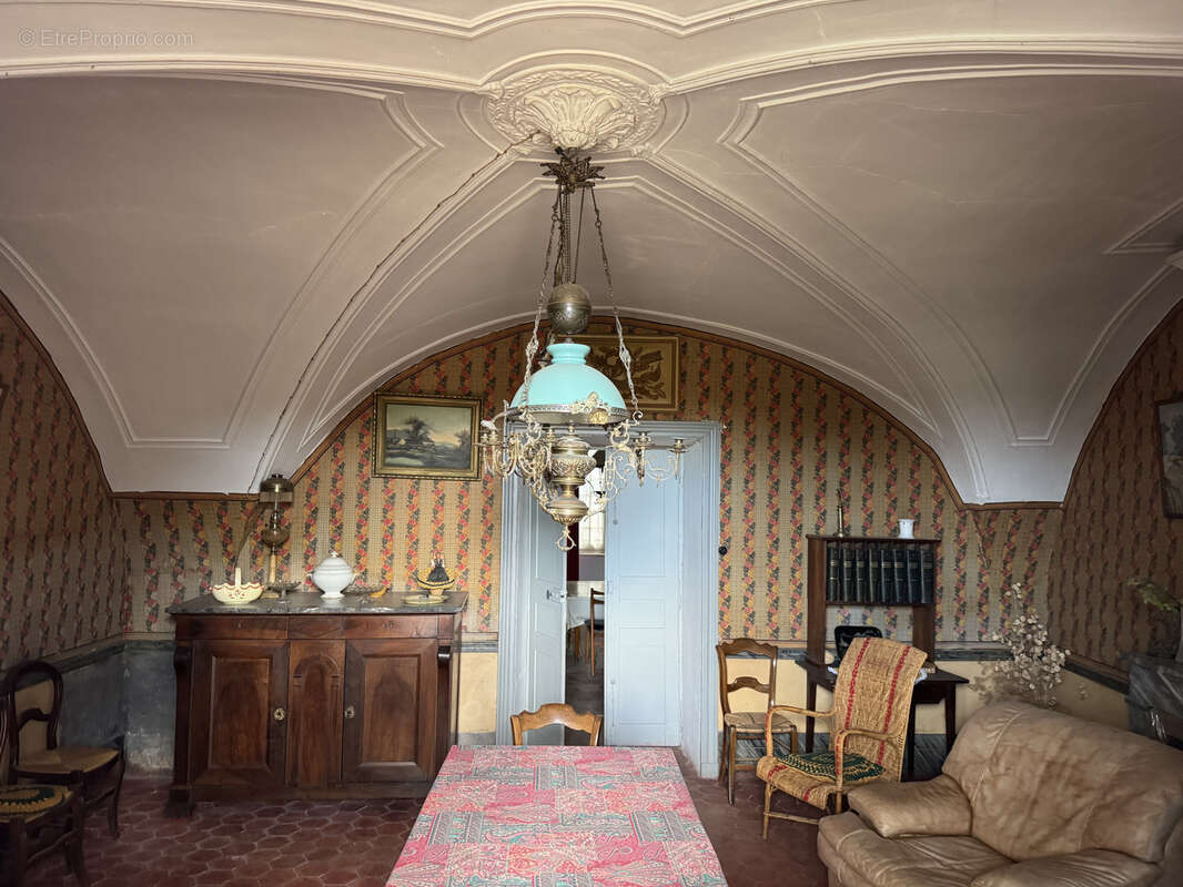 Maison à MONTPEYROUX