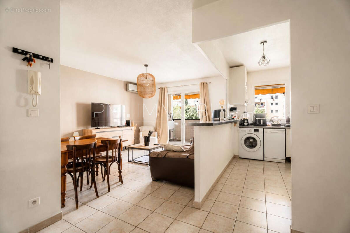 Appartement à MARSEILLE-11E