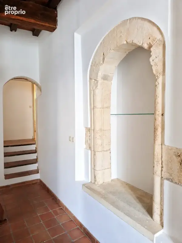 Appartement 2 chambres au cœur du centre-ville d'Arles - photo 3