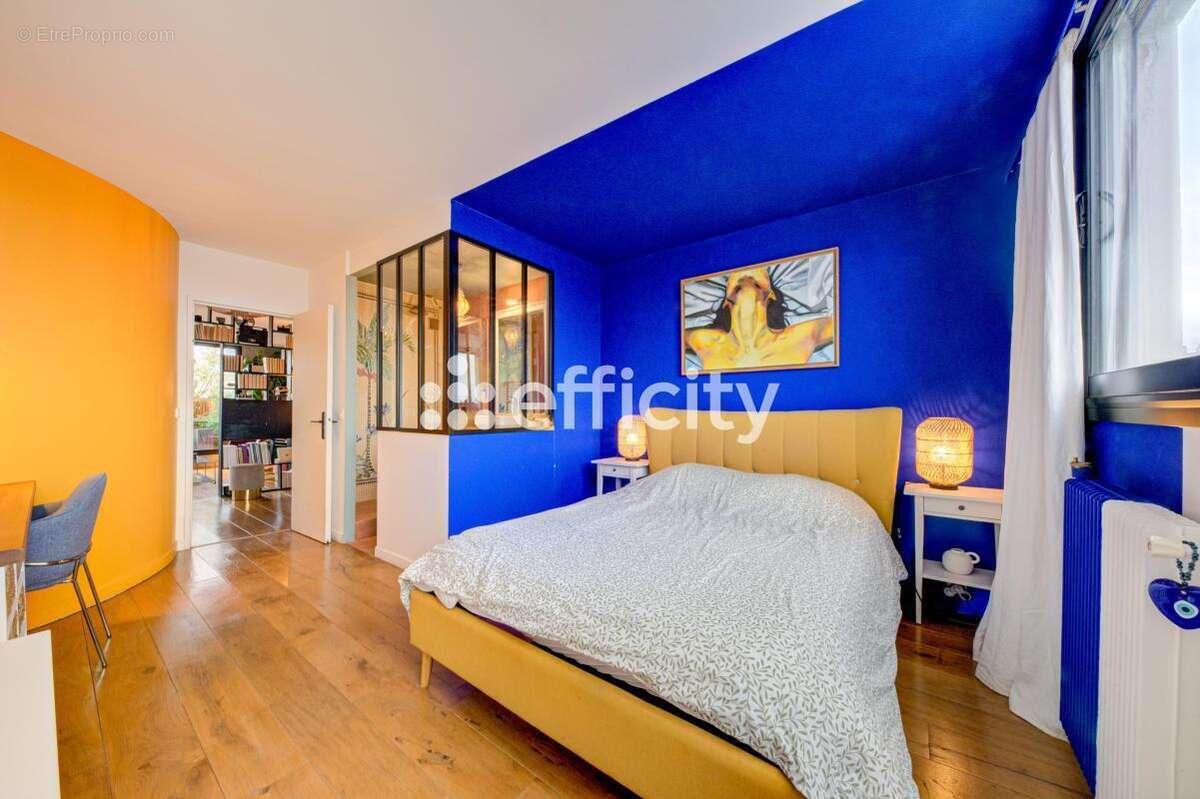 Appartement à PARIS-18E