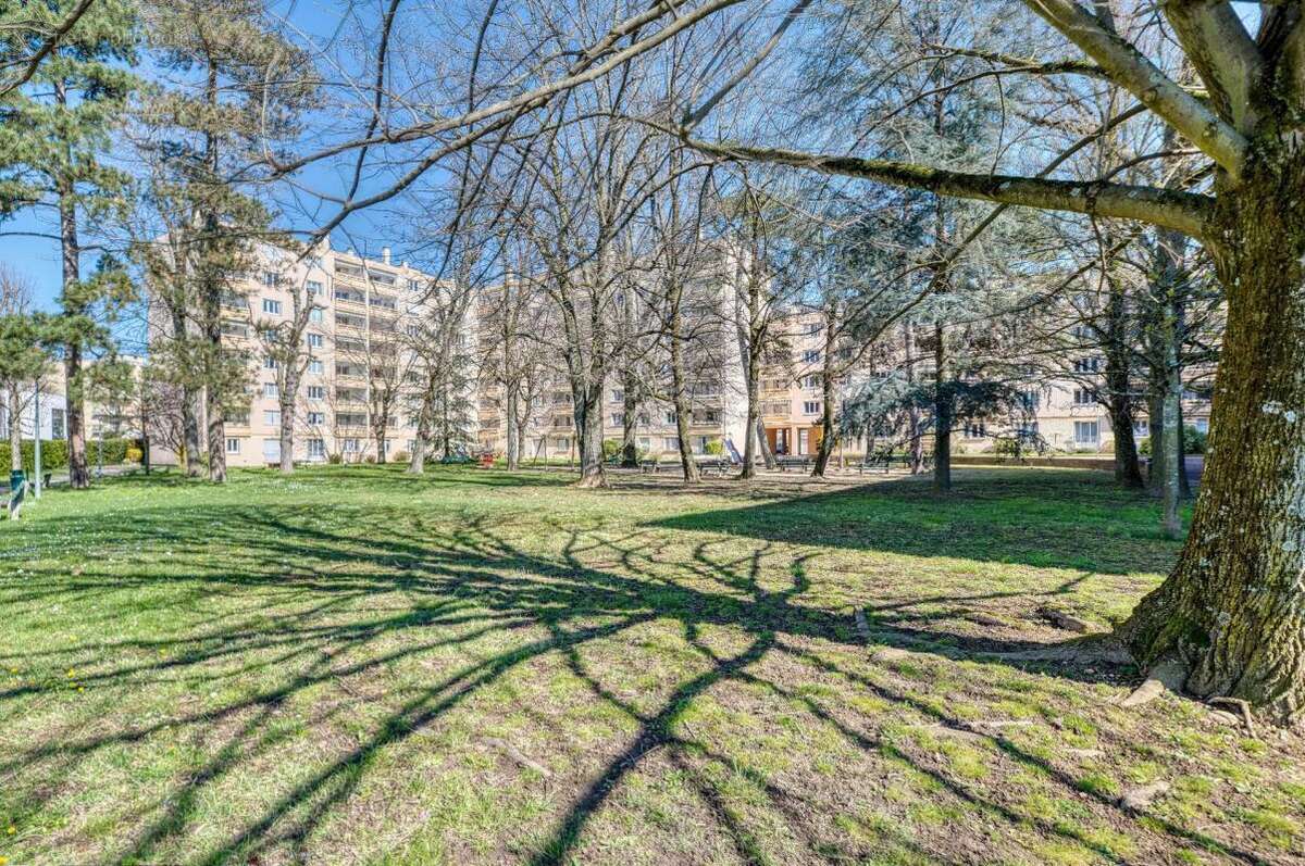 Appartement à SAINTE-FOY-LES-LYON