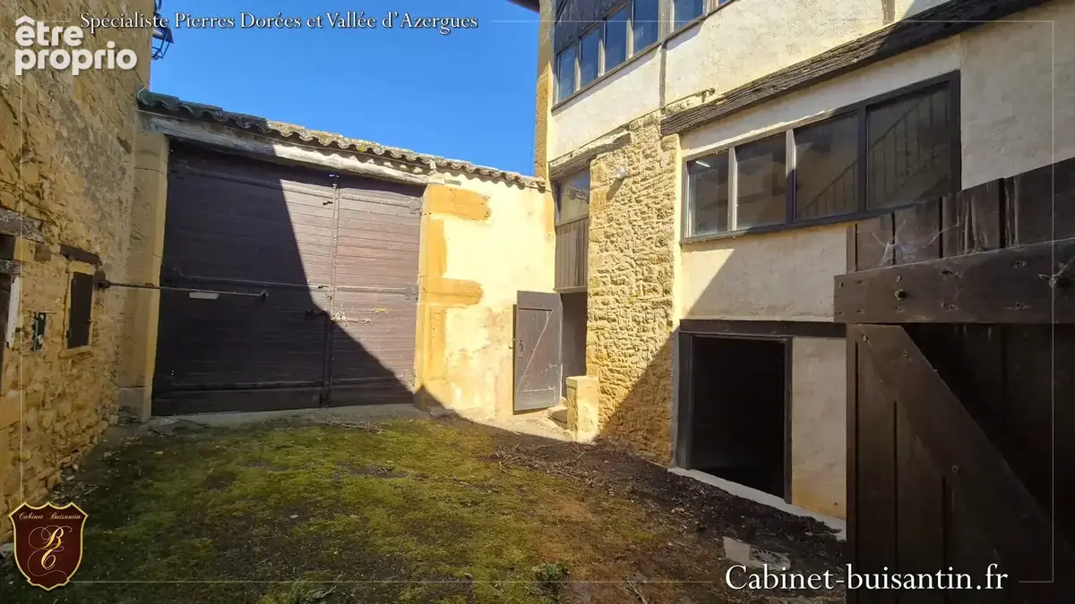 Maison en pierres centre village - photo 2