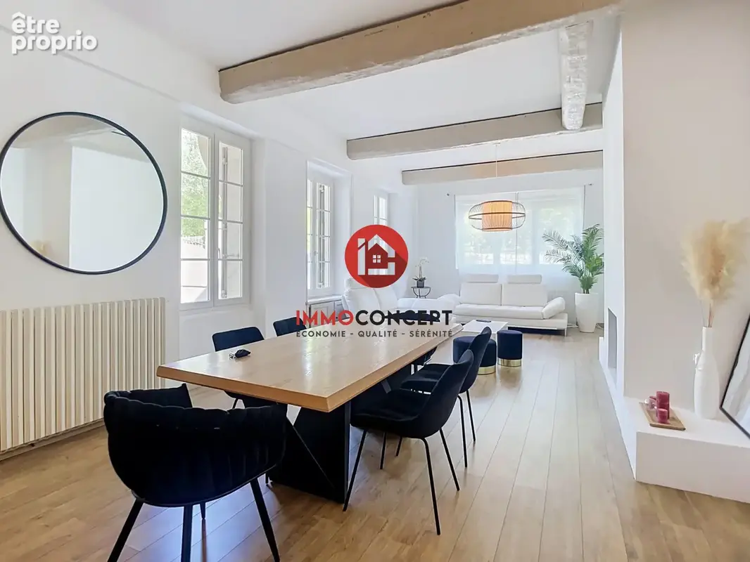 Maison 224 m² à Villeneuve-Les-Avignon  - photo 4