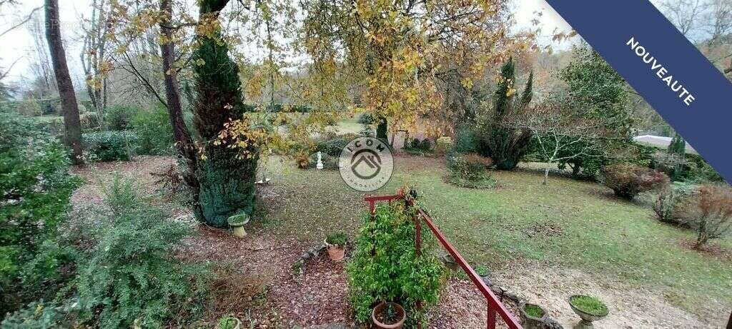 Maison à COULOUNIEIX-CHAMIERS