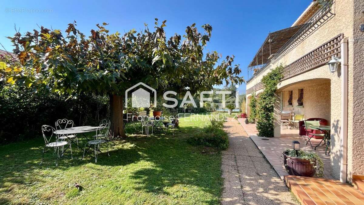 Photo 8 - Maison à PERNES-LES-FONTAINES