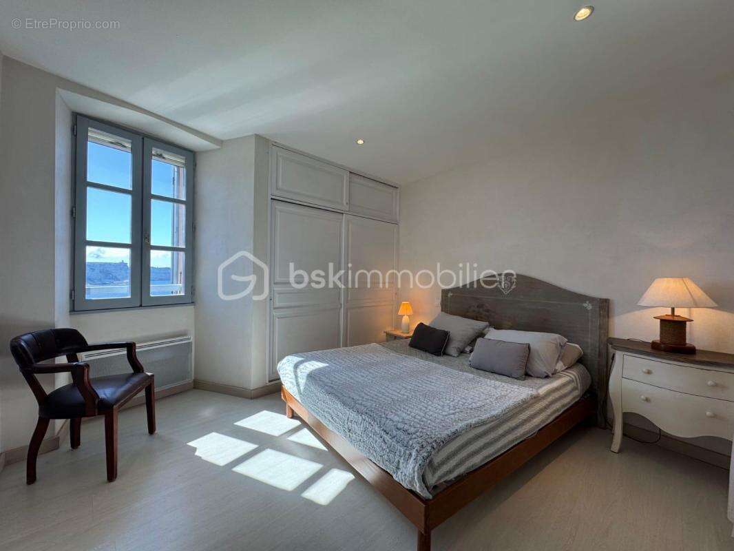 Appartement d'exception avec vue mer à Bonifacio – Une opportunité rare ! - photo 17