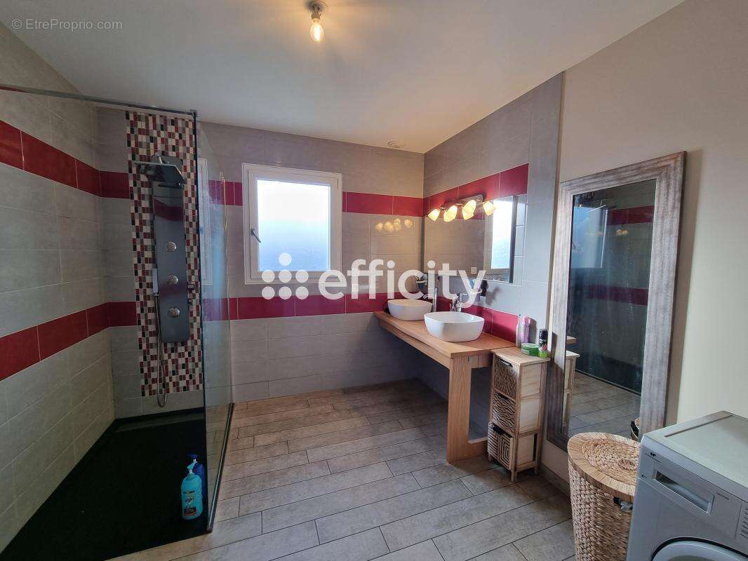 Maison 138 m² à Albaret-Sainte-Marie  - photo 7