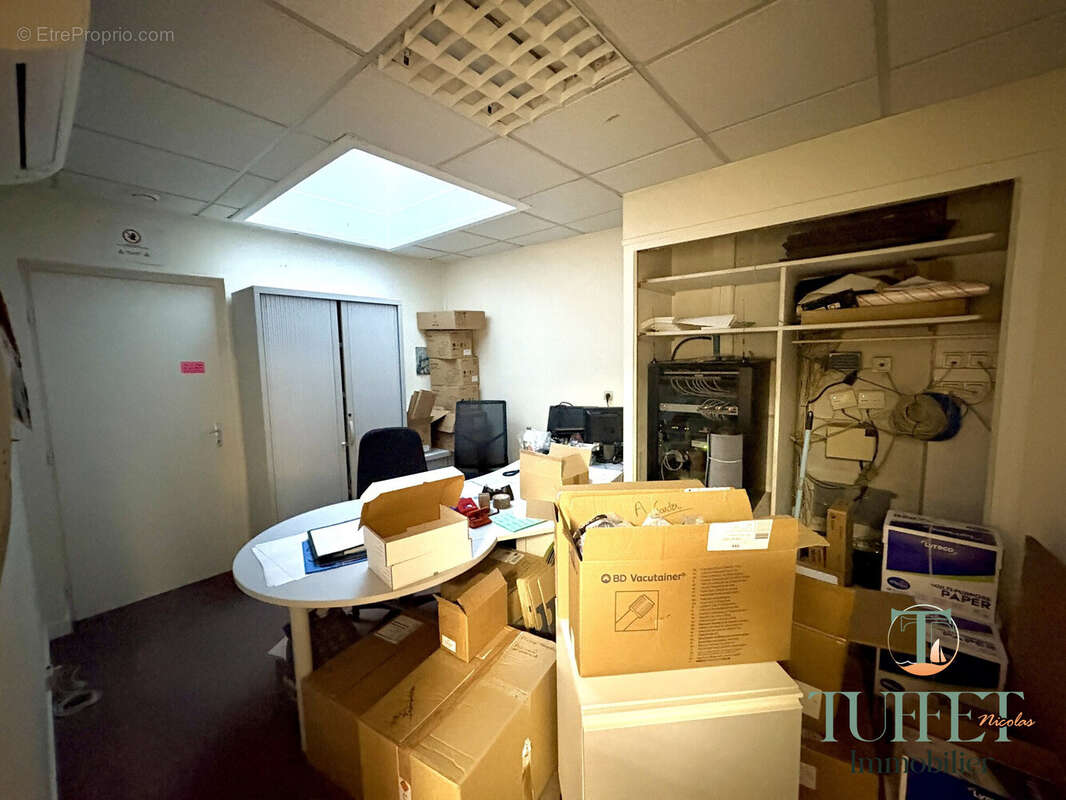 Commerce à HIERS-BROUAGE