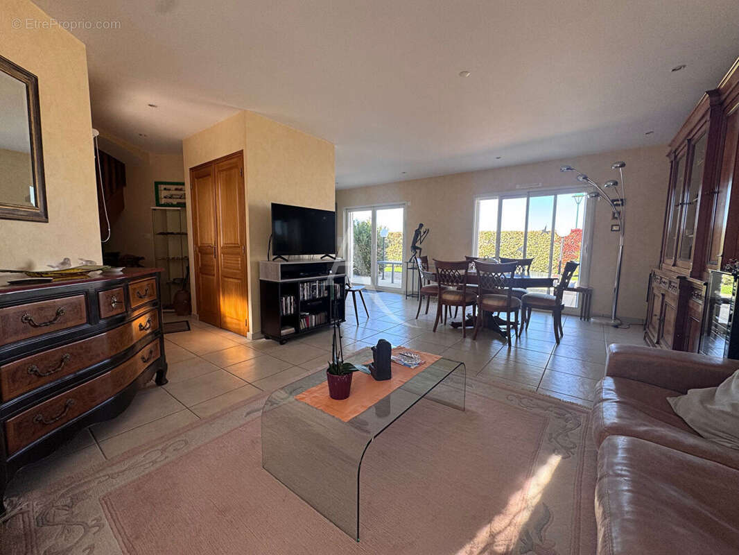 Maison à LONGEVILLE-SUR-MER