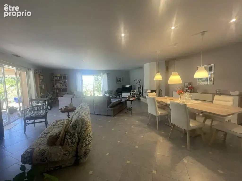 Maison 132 m² à Saint-Jean-De-Maruejols-Et-Avejan  - photo 5