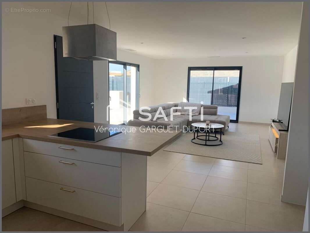 Photo 2 - Maison à GINESTAS