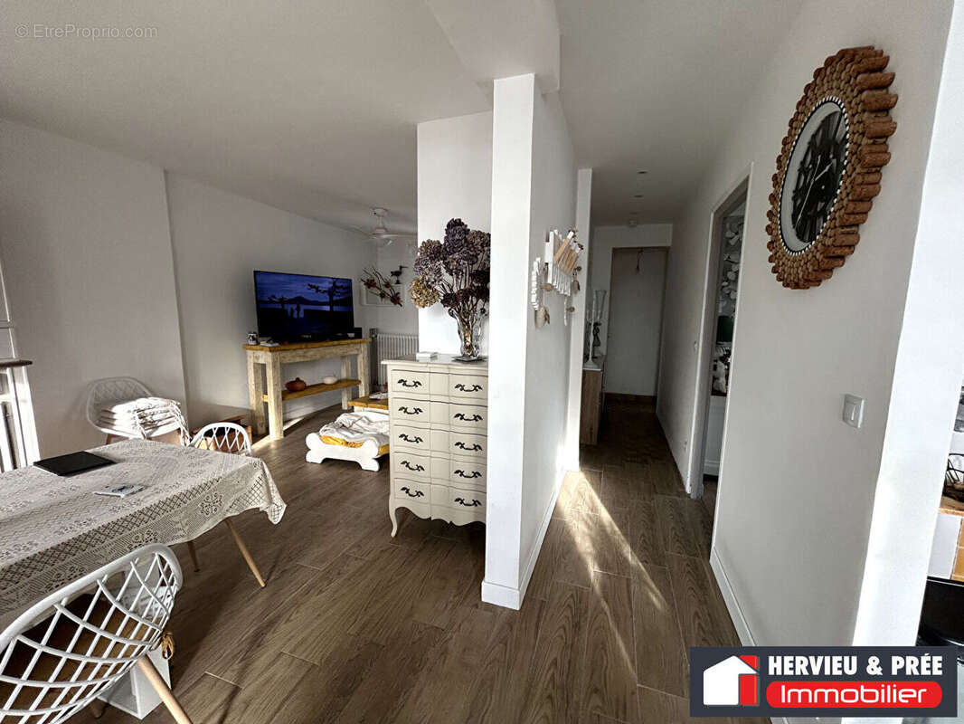 Maison à LION-SUR-MER