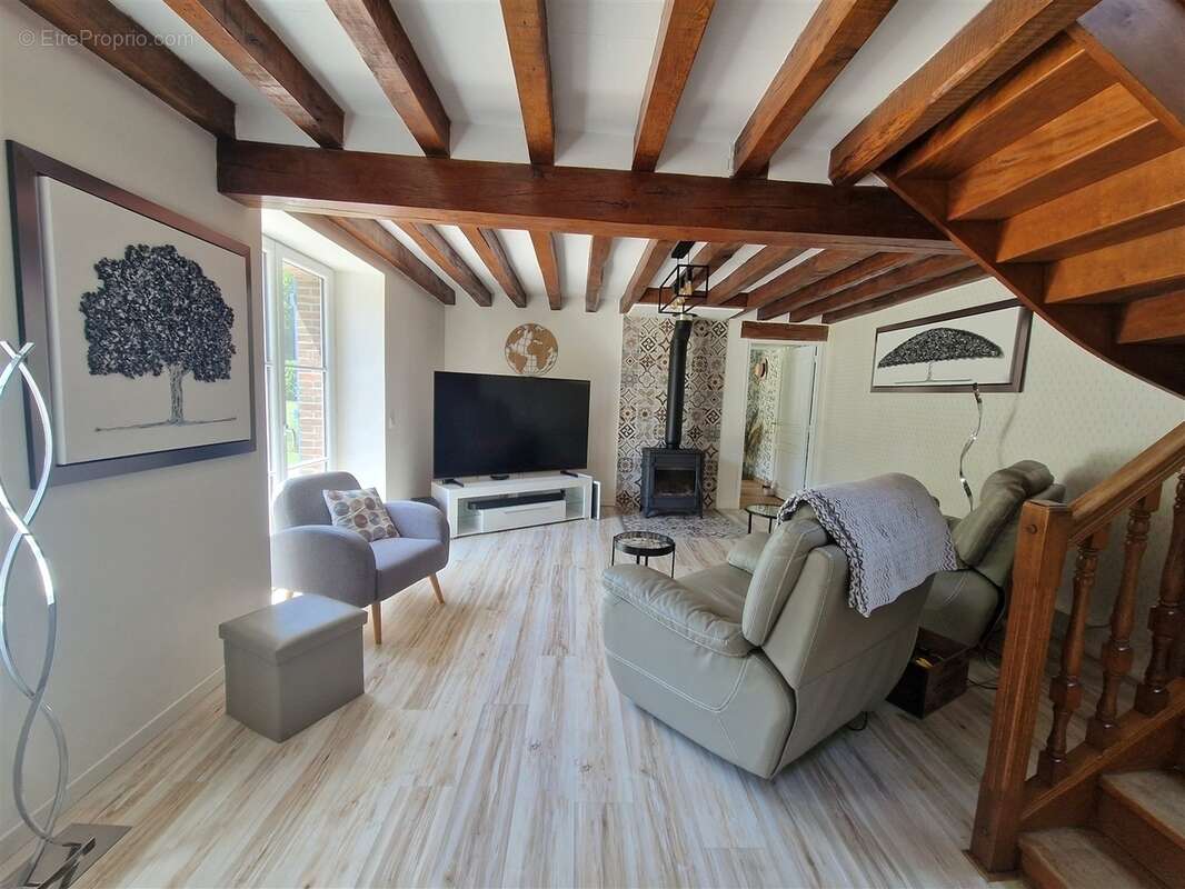 Maison à DAMPIERRE-SUR-AVRE