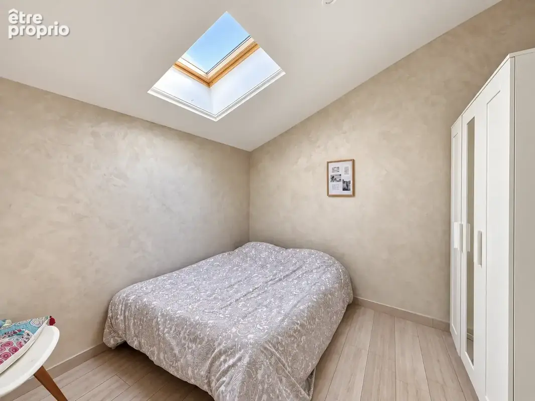 maison mitoyenne, entièrement rénovée en 2015 avec terrasse et garage - photo 9