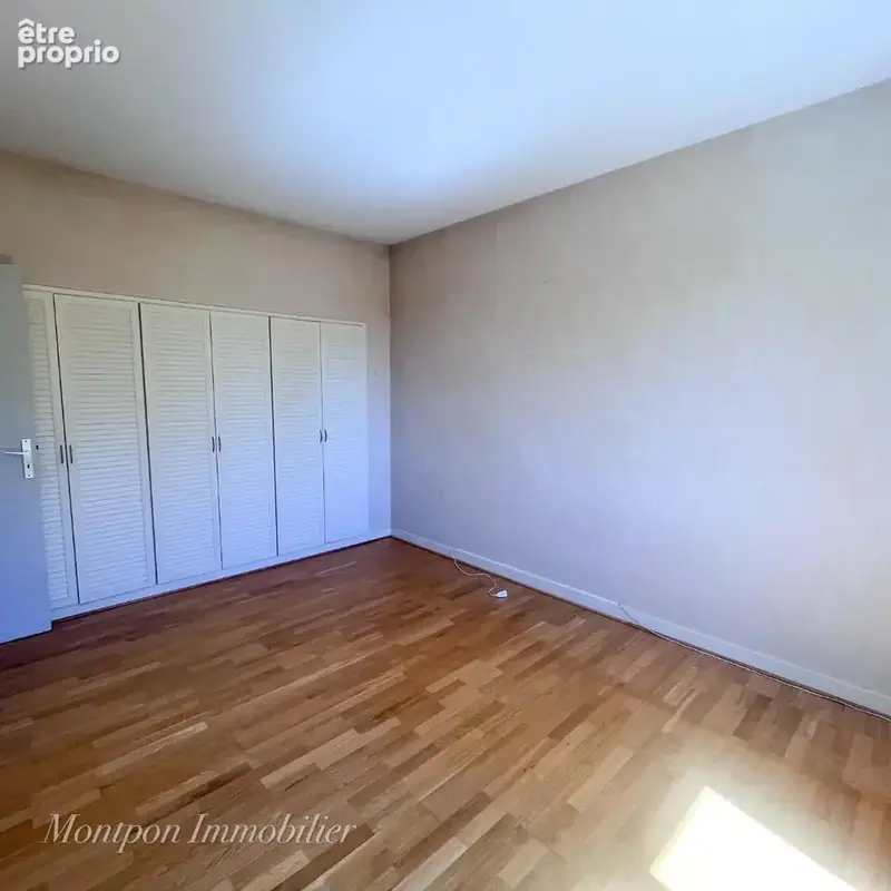 Maison Montpon hyper centre - photo 7