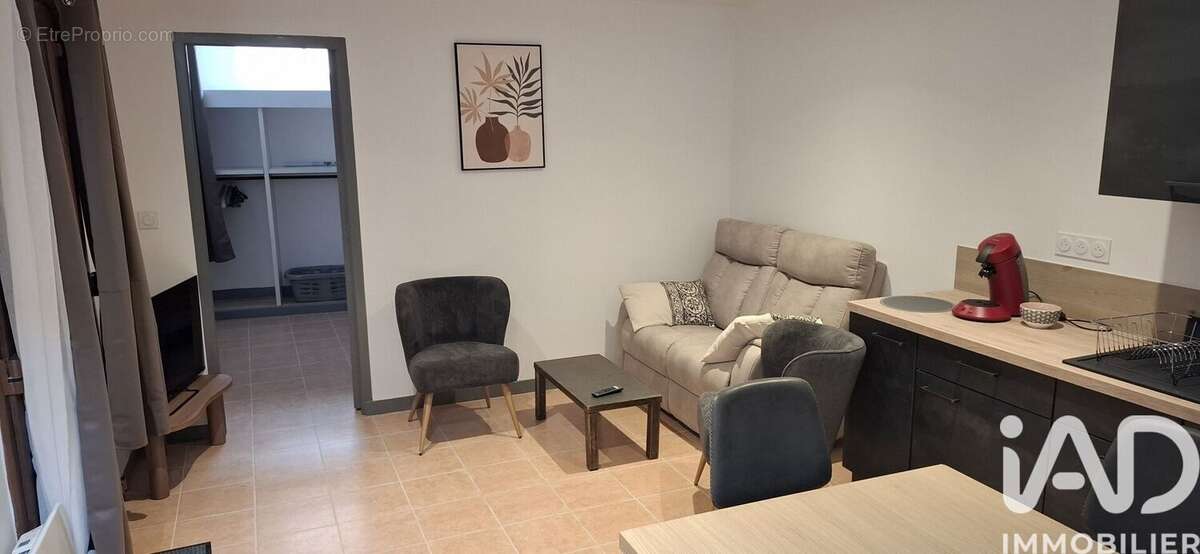 Photo 9 - Appartement à VILLENEUVE-SUR-YONNE