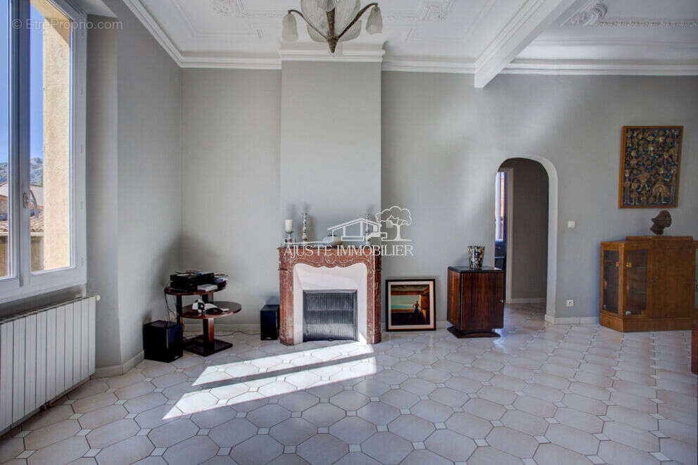 Maison à MARSEILLE-9E