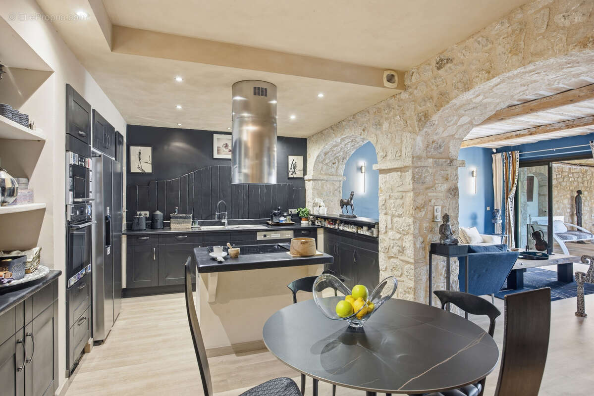 Maison à LA COLLE-SUR-LOUP