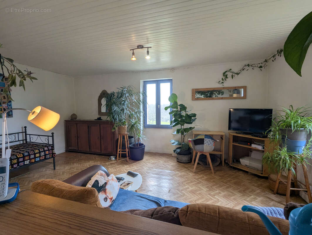 Maison à LISLE-SUR-TARN