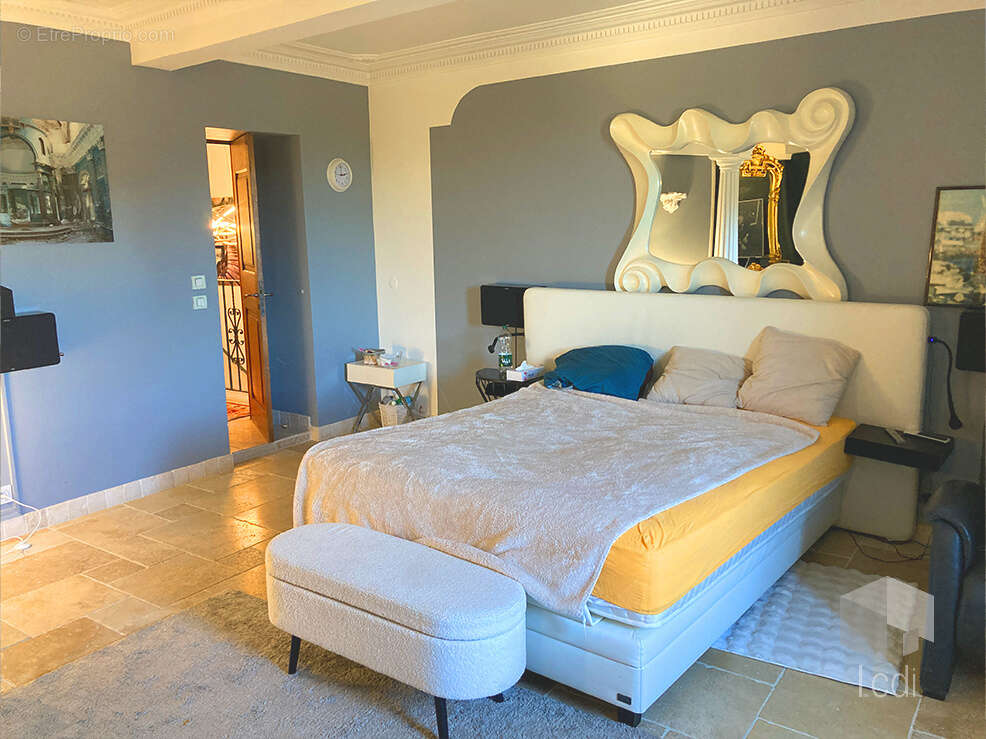 CHATEAUNEUF DU RHONE, maison 410 m2 avec piscine - photo 13