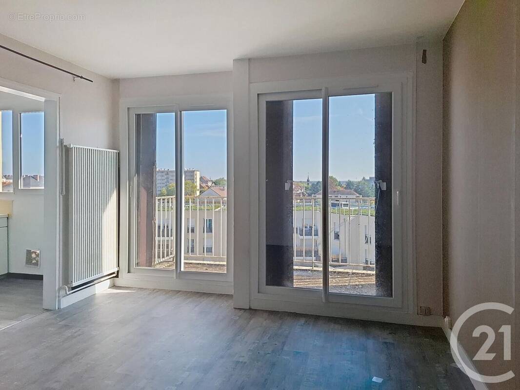 Appartement à MELUN
