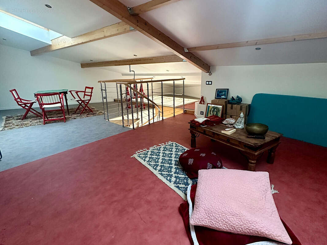 Maison à VIGNEUX-SUR-SEINE