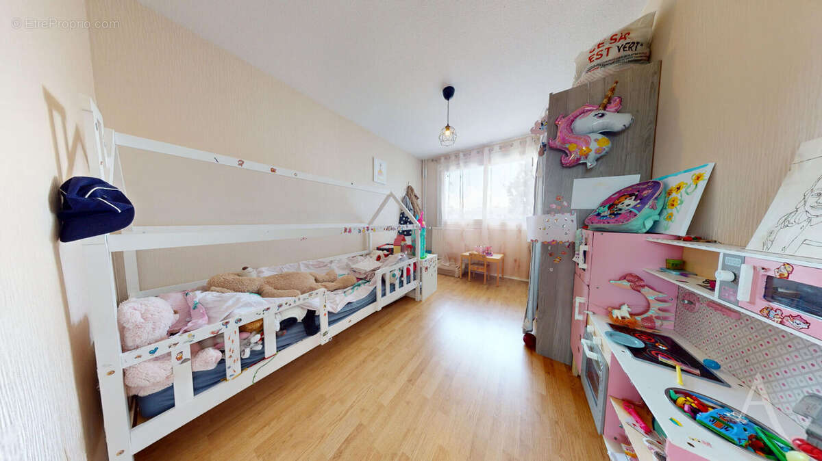 Appartement Saint Martin D Heres 4 pièce(s) 76.04 m2 - photo 9