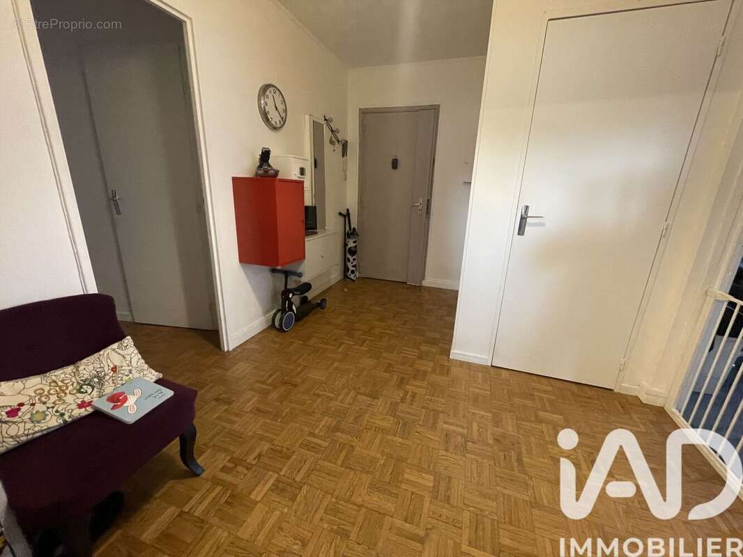 Photo 3 - Appartement à VILLEURBANNE